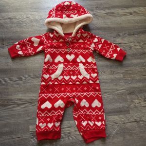 Carter's SOFT plush winter hooded body suit red white hearts size 3 months